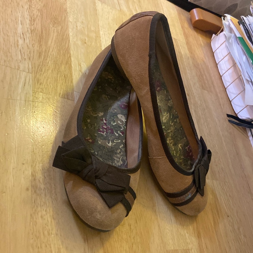 Women’s Sperry flats tan/brown size 7